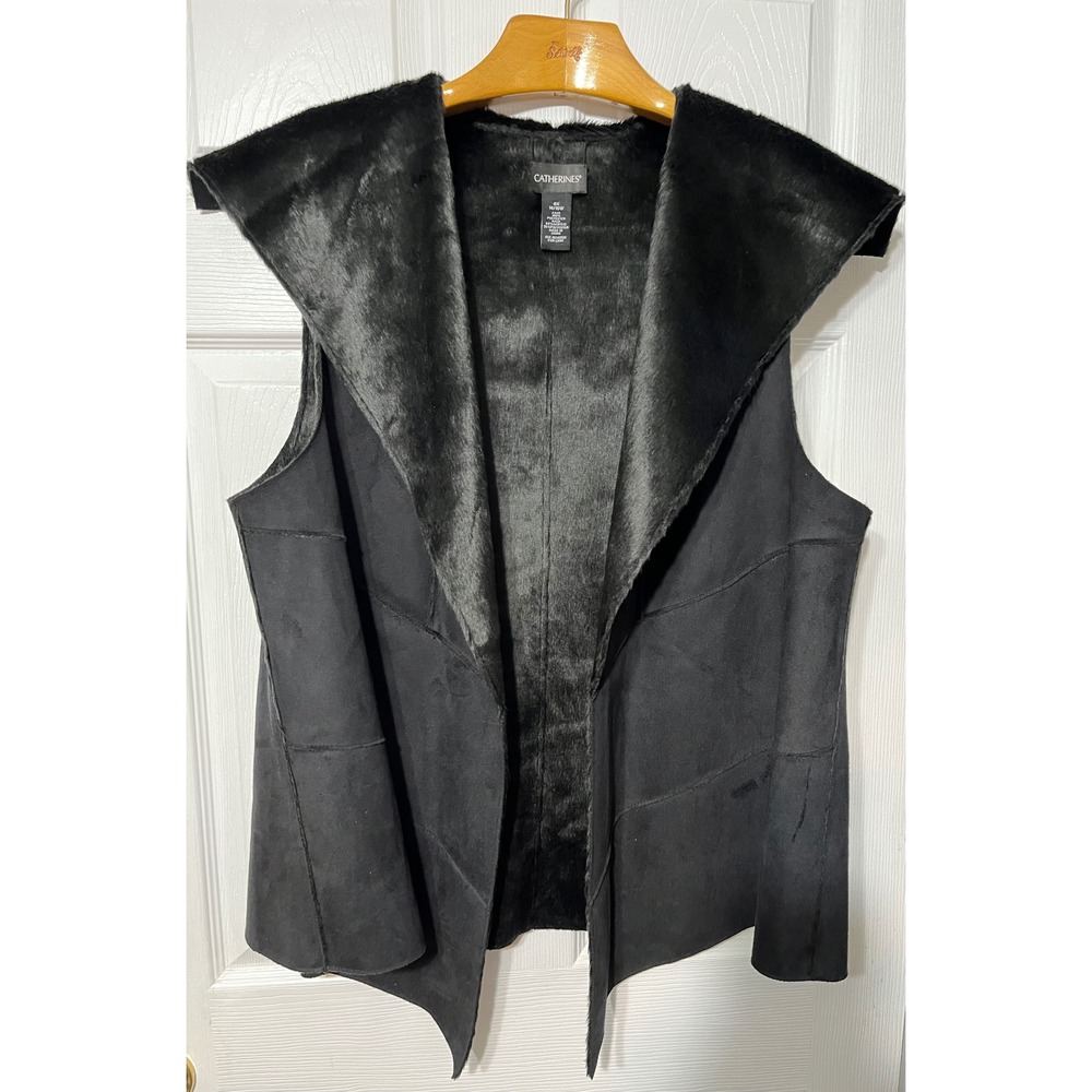 Catherine's Women's Reversible Black Faux Suede & Fur Open Front Vest Size 14/16